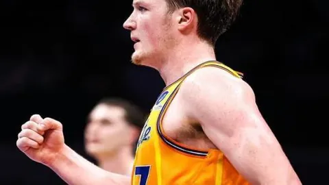 徐杰回归《广东宏远》后玩出新花样！